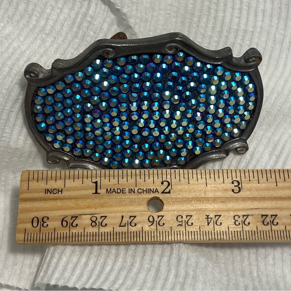 Vintage women’s Blue faceted Rhinestone Belt Buckle Made In USA 90s gray ornate - Picture 5 of 10